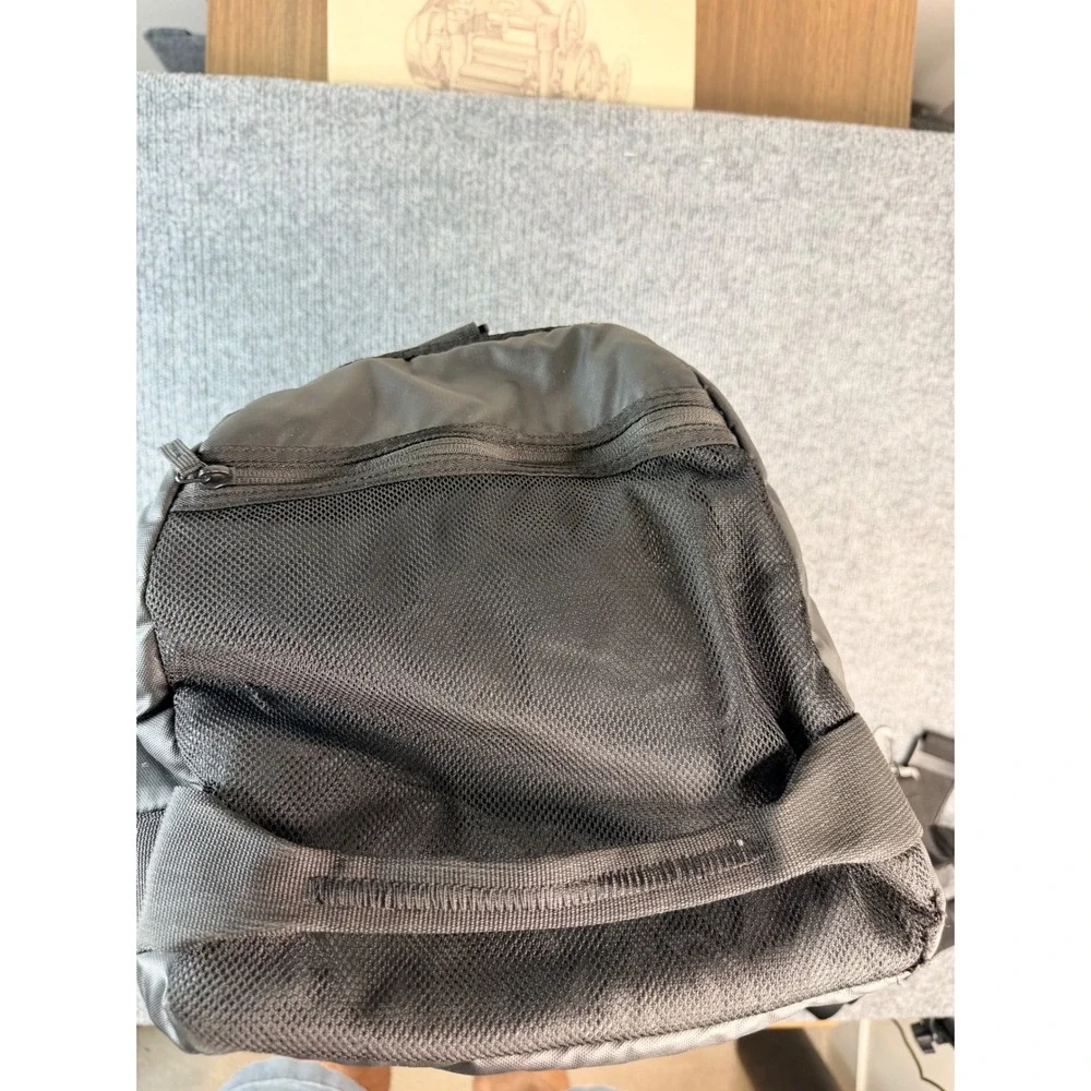 Nike Elite Vintage Duffle Bag Black Travel Gym‎ School Messenger Sling Large